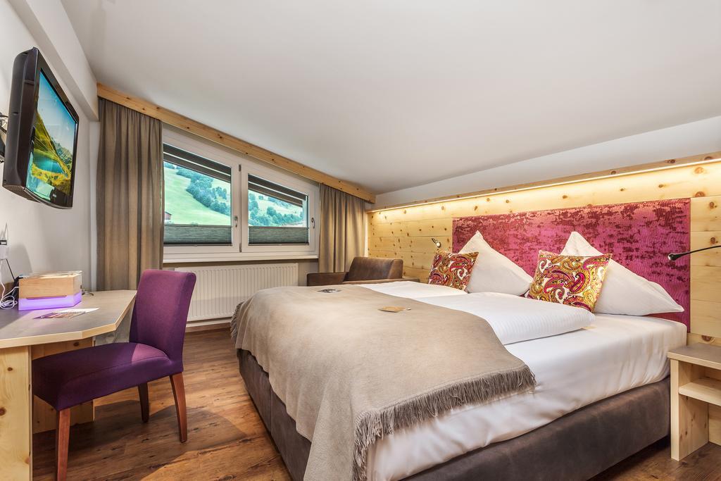 Hotel Talblick Saalbach-Hinterglemm Room photo